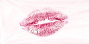 How to get soft kissable lips for a sexy kiss day