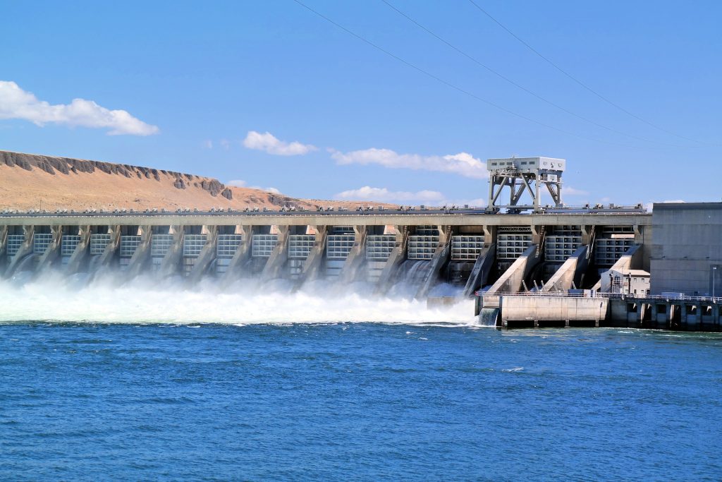 Advantages of Dams